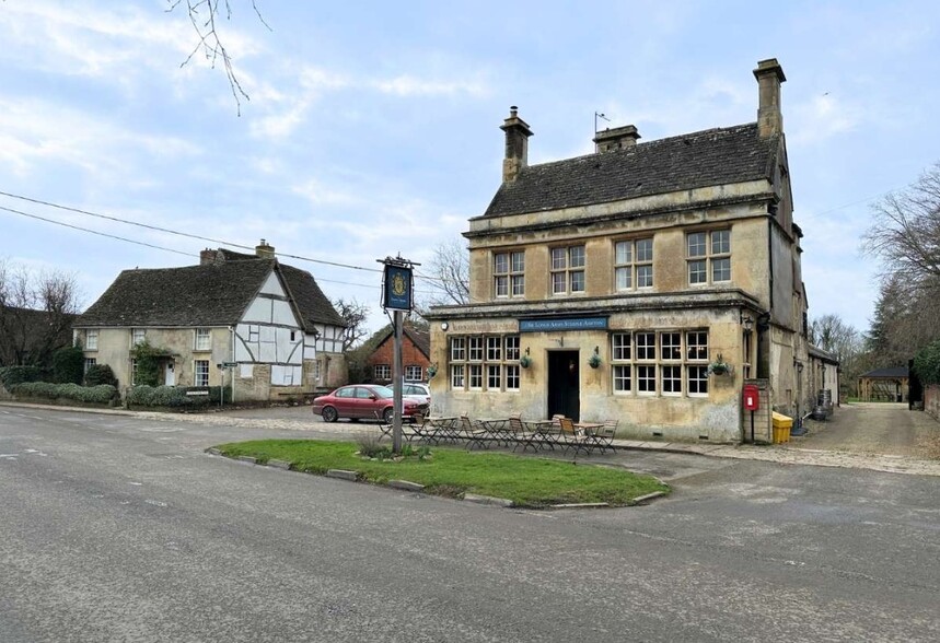 46A High St, Steeple Ashton for rent - Building Photo - Image 1 of 6