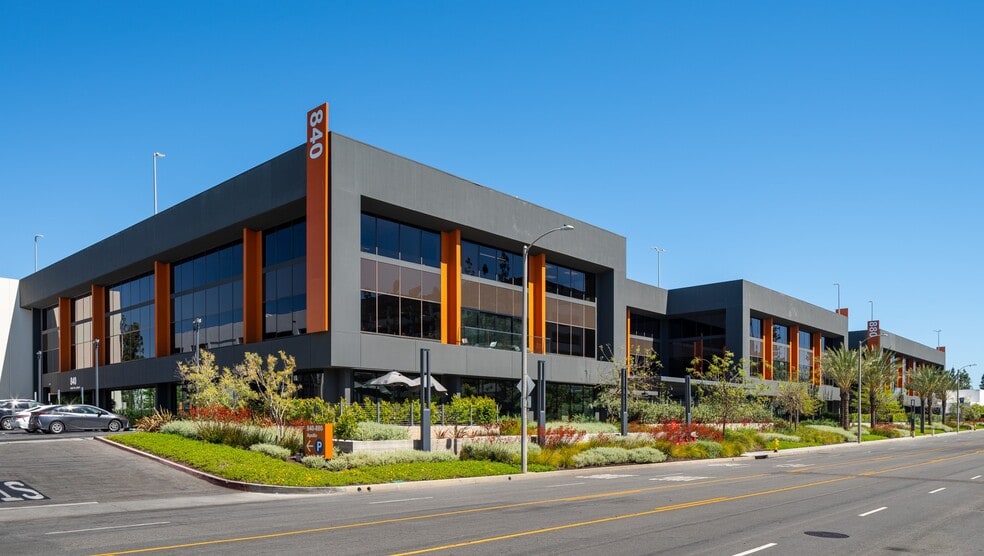 840 Apollo St, El Segundo, CA to rent - Building Photo - Image 2 of 10