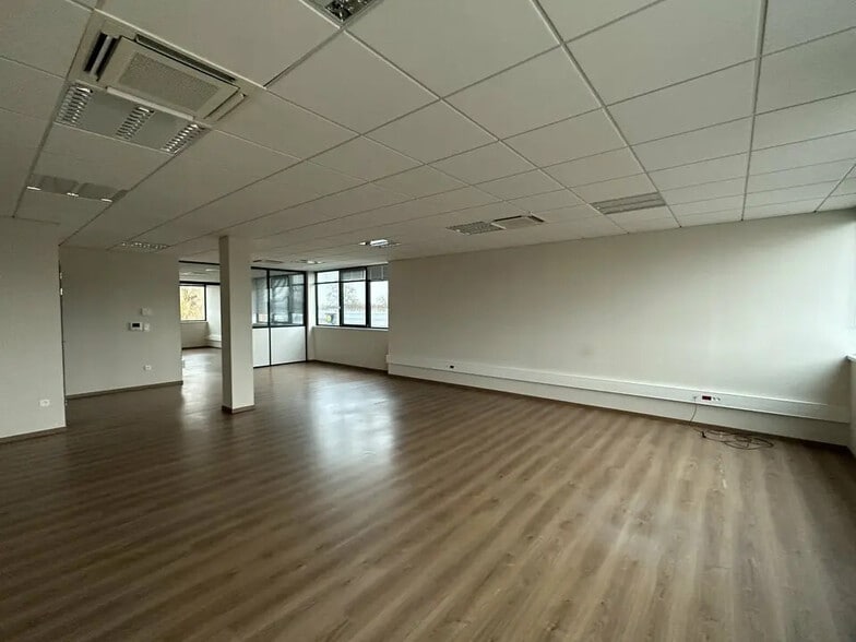 Office in Bischheim to rent - Building Photo - Image 3 of 5