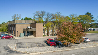 1000 Long Blvd, Lansing, MI for sale Primary Photo- Image 1 of 1