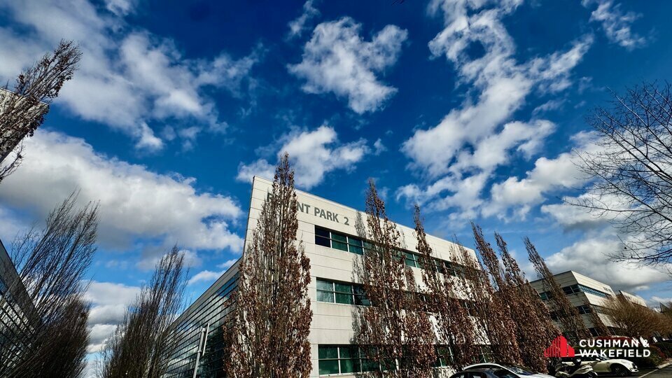 Office in Labège to rent - Building Photo - Image 2 of 11