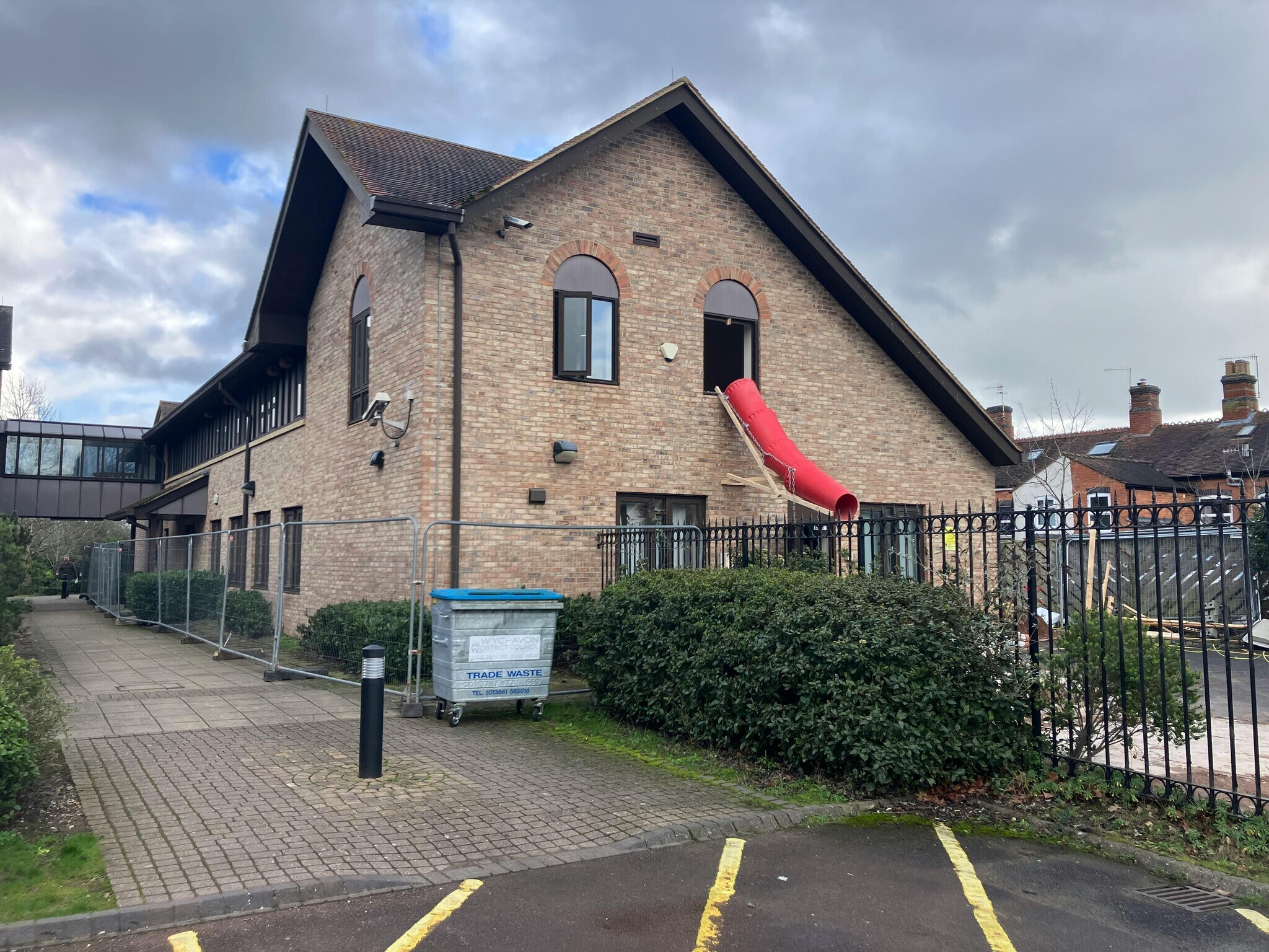 141 High St, Pershore to rent Building Photo- Image 1 of 2