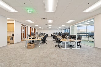 2398 E Camelback Rd, Phoenix, AZ to rent Building Photo- Image 1 of 4