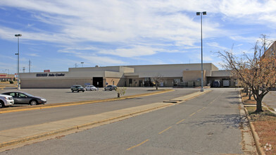 6777-6909 E Reno Ave, Midwest City, OK for sale Building Photo- Image 1 of 1