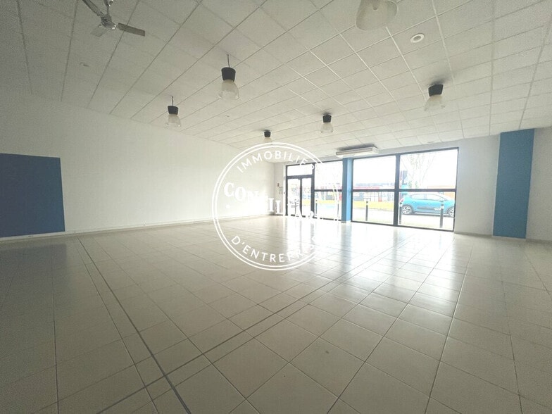 4 Bis Rue Le Corbusier, Balma to rent - Interior Photo - Image 1 of 5