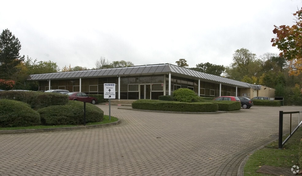 Sunrise Pky, Milton Keynes to rent - Primary Photo - Image 1 of 2