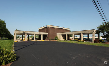 2501 Allison Ln, Jeffersonville, IN for sale Primary Photo- Image 1 of 3