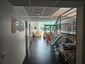 Light Industrial in Morangis for sale Interior Photo- Image 2 of 9
