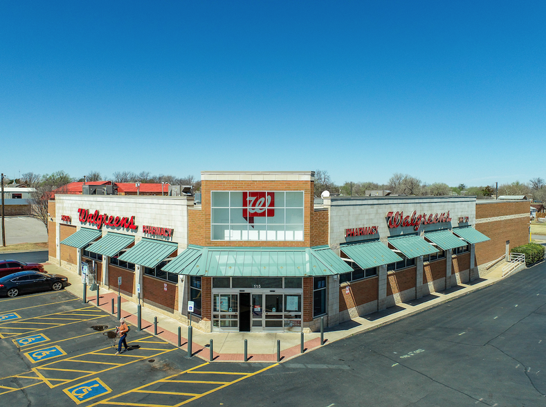 115 W 3rd St, Elk City, OK for sale - Primary Photo - Image 1 of 1