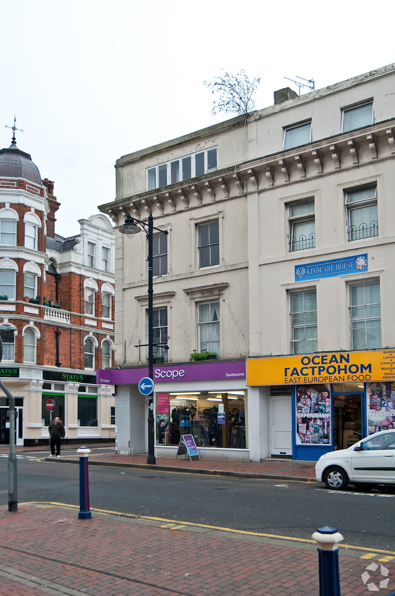 11-11A Seaside Rd, Eastbourne to rent Primary Photo- Image 1 of 4