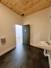 1915-1995 Mendocino Ave, Santa Rosa, CA to rent Interior Photo- Image 1 of 9