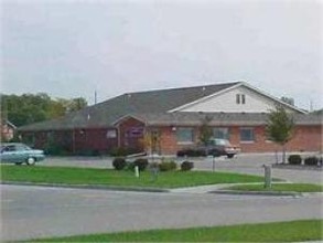 2023 Cedar Plaza, Muscatine, IA for sale Primary Photo- Image 1 of 1