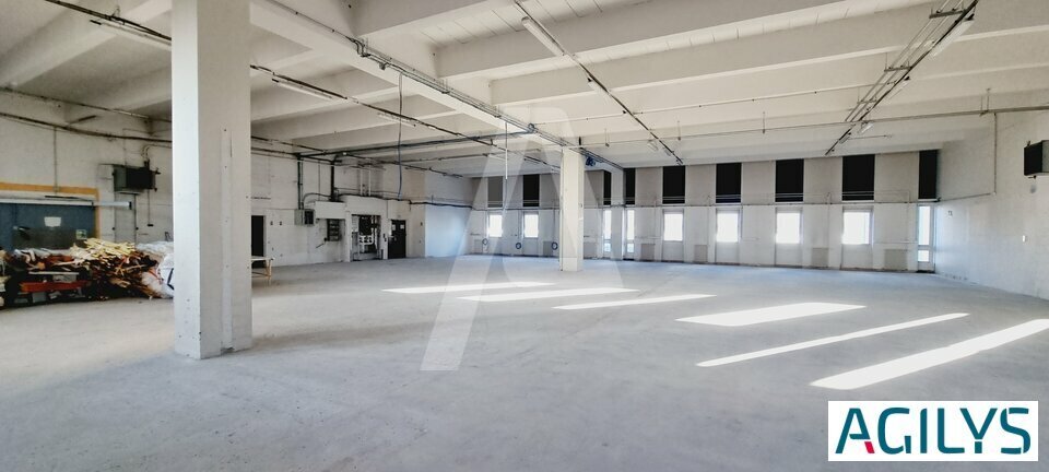 32 Rue De Montlhéry, Rungis to rent - Building Photo - Image 2 of 12