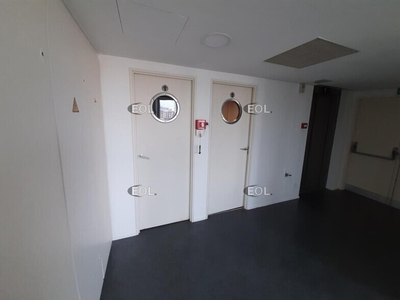 Office in Ivry-sur-Seine to rent - Interior Photo - Image 2 of 5