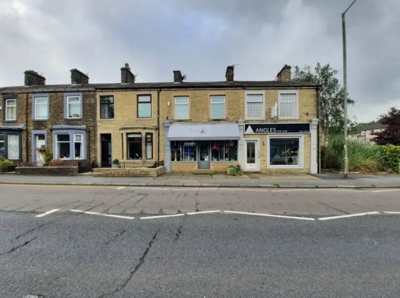 2 Forest Vw, Barrowford for sale Primary Photo- Image 1 of 1