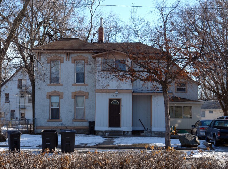 1337 24th St, Des Moines, IA for sale - Primary Photo - Image 1 of 2