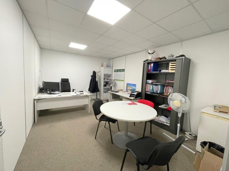 Office in Argenteuil to rent - Building Photo - Image 3 of 8