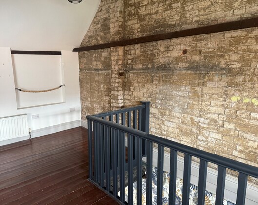 37-39 Long Acre, Bingham to rent - Interior Photo - Image 3 of 4