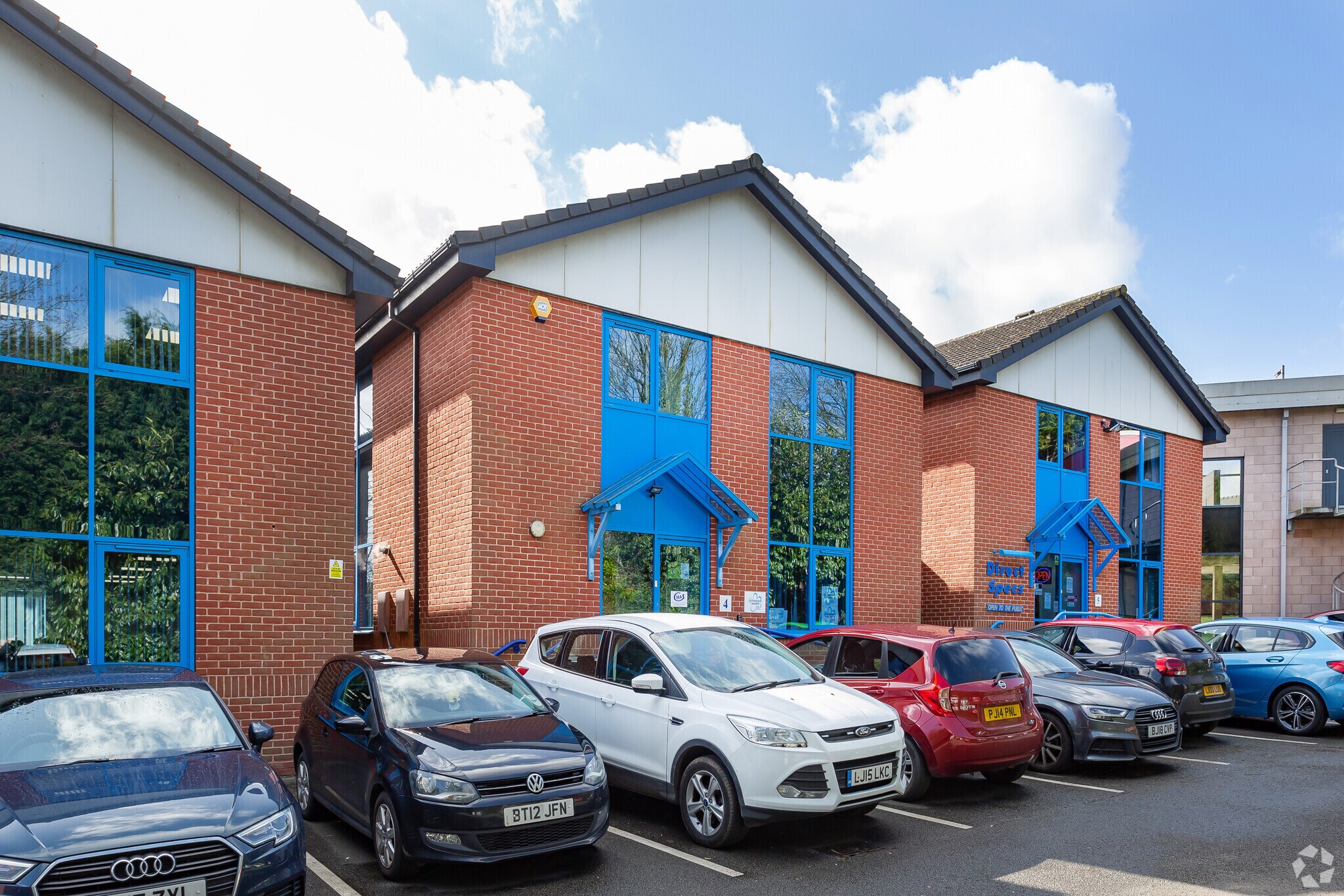 Hollies Park Rd, Cannock for sale Primary Photo- Image 1 of 1