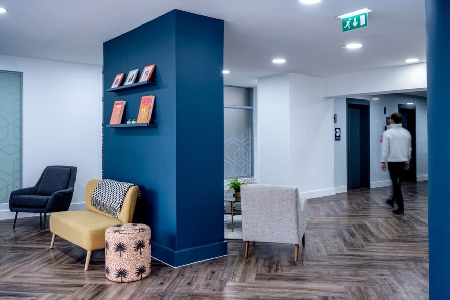 Basing View, Basingstoke to rent - Plat Map - Image 2 of 7