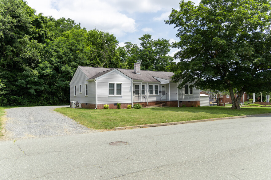 110 S Melville St, Graham, NC for sale - Primary Photo - Image 1 of 1