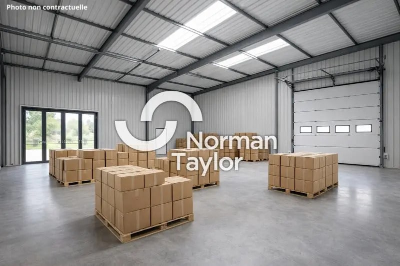 Location Local d'activités 878 m² - Photo 1