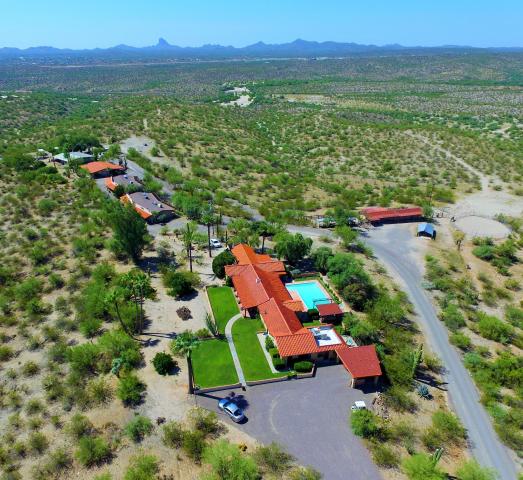 56550 Rancho Casitas Rd, Wickenburg, AZ for sale - Primary Photo - Image 1 of 1