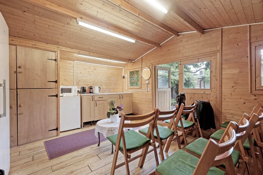 23 Hamilton Road, Sidcup for sale - Interior Photo - Image 2 of 3