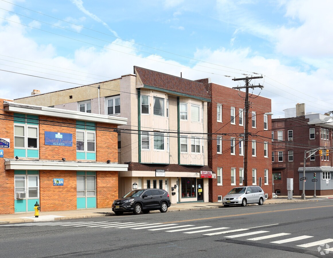 4825 Atlantic Ave, Ventnor City, NJ 08406 UK