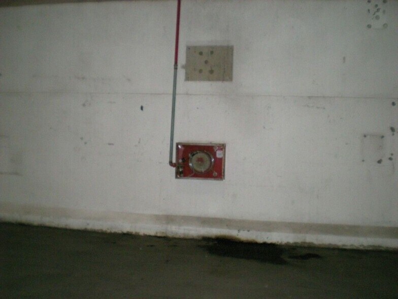 Calle la Red Veintisiete, 21, Alcalá de Guadaíra, Sevilla to rent - Building Photo - Image 2 of 10