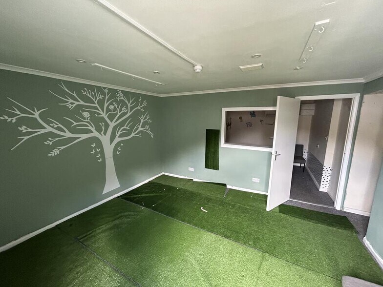 Station Rd, Bexhill On Sea to rent - Interior Photo - Image 2 of 5