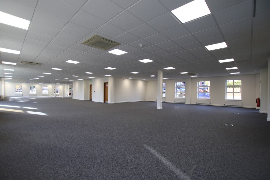 Amos Rd, Sheffield for sale - Interior Photo - Image 1 of 1