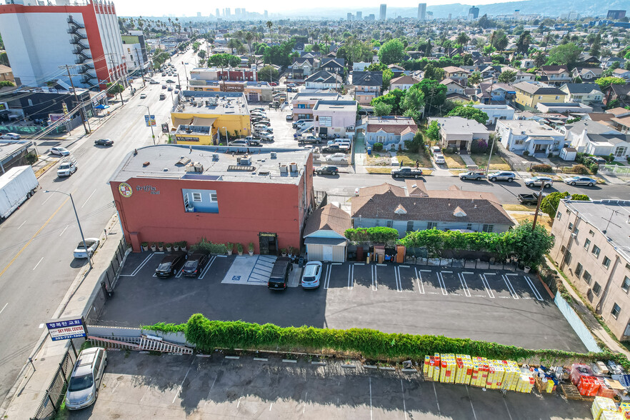 4117 W Pico Blvd, Los Angeles, CA for sale - Building Photo - Image 1 of 20