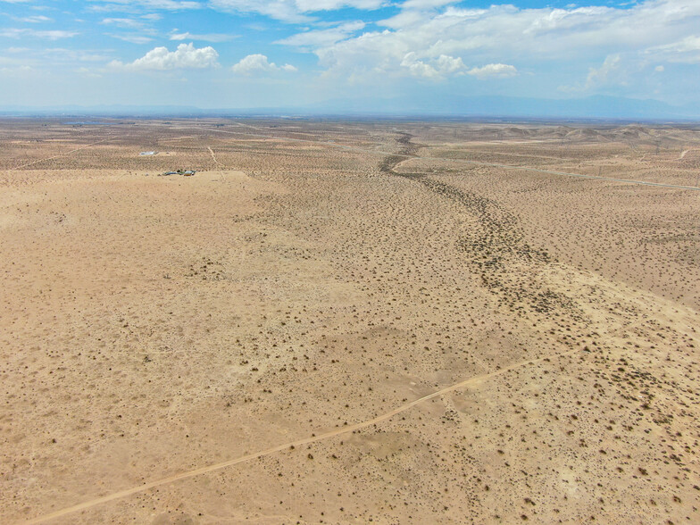 NWC Desert Flower Rd & Topaz, Adelanto, CA for sale - Building Photo - Image 3 of 6