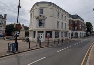 2 Clarence St, Staines to rent Interior Photo- Image 1 of 3