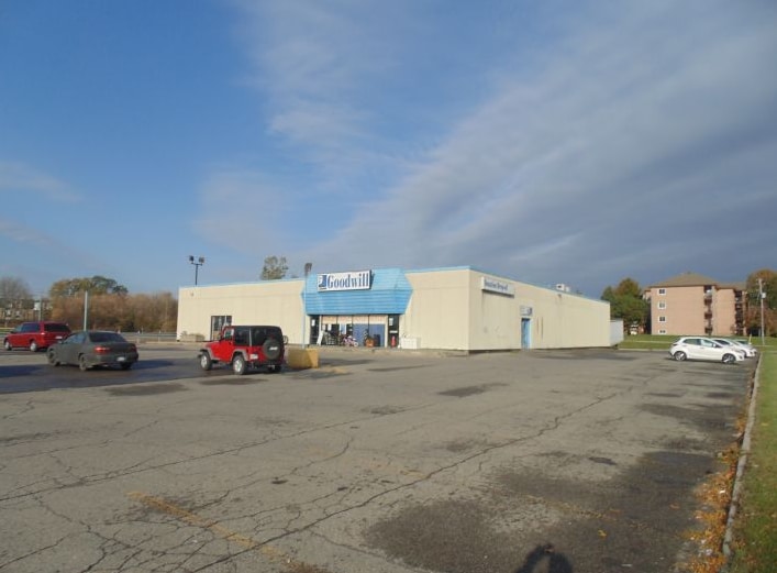 2400 Parkedale, Brockville K6V 3G8 UK