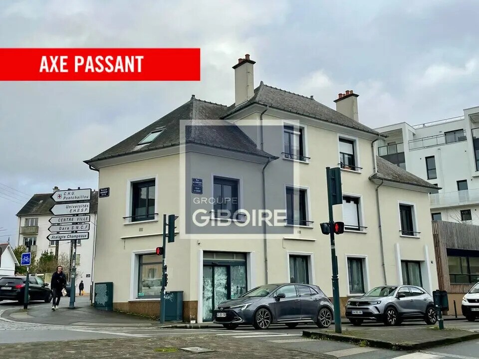 Location Bureaux 240 m² - Photo 1
