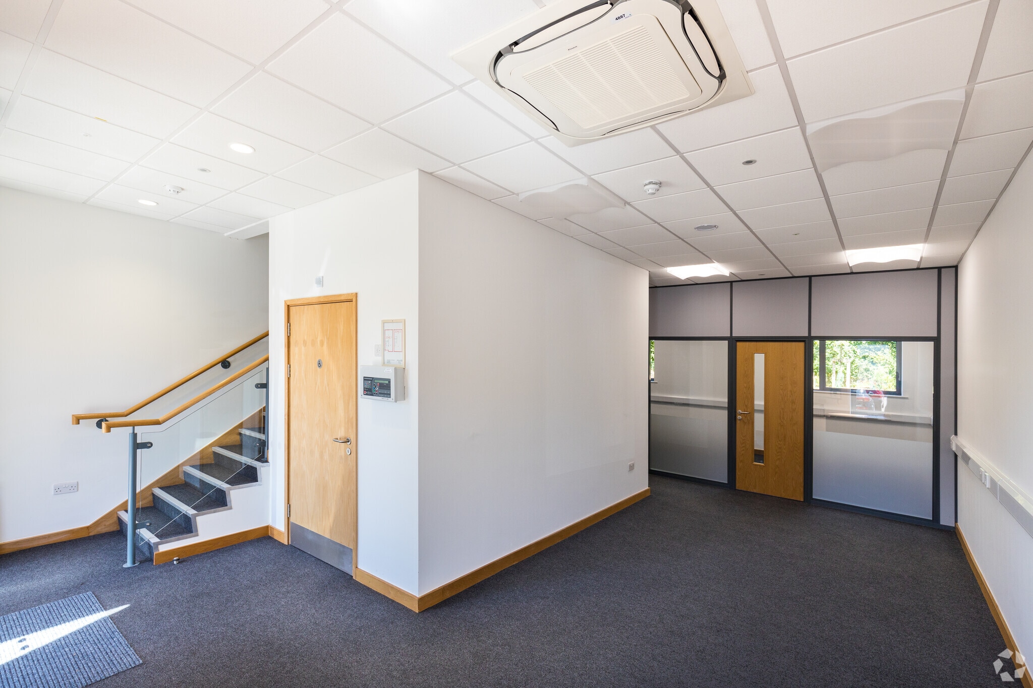 Nesfield Rd, Colchester to rent Interior Photo- Image 1 of 27