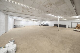 600-612 E Main St, Uvalde, TX to rent Interior Photo- Image 2 of 10