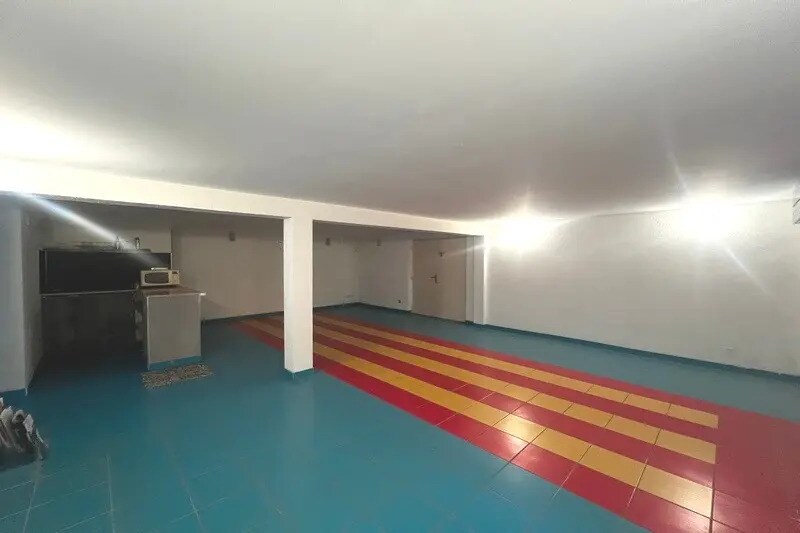 Light Industrial in Perpignan for sale - Building Photo - Image 3 of 8