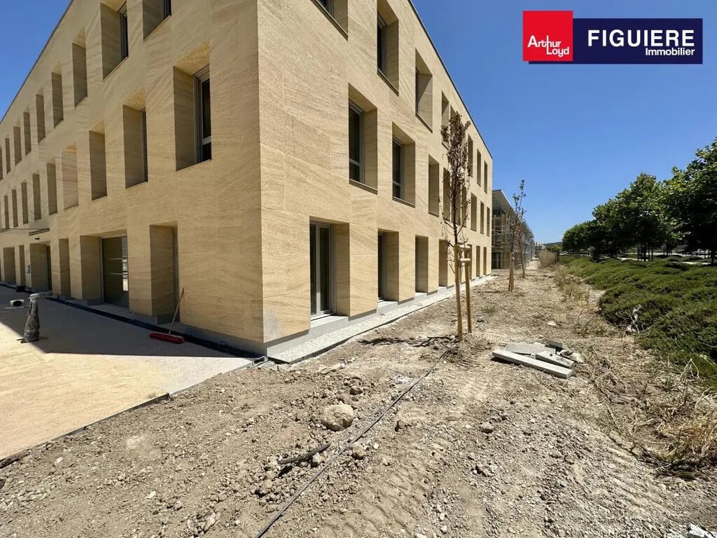 Location Bureaux 119 m² - Photo 1