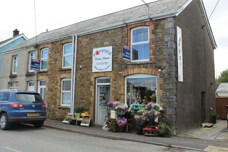 3-5b Tycroes Rd, Tycroes, Ammanford for sale - Primary Photo - Image 1 of 1