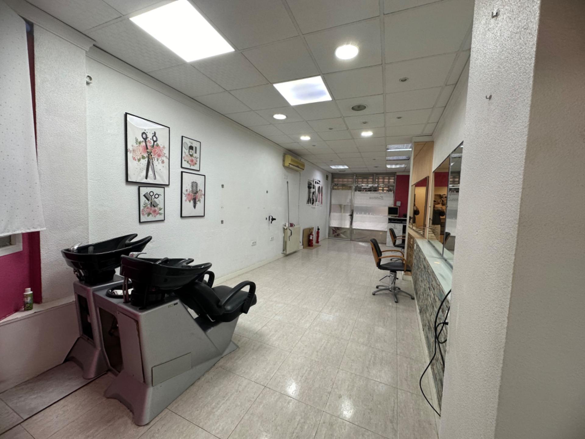Retail in Cieza, Murcia to rent Interior Photo- Image 1 of 11