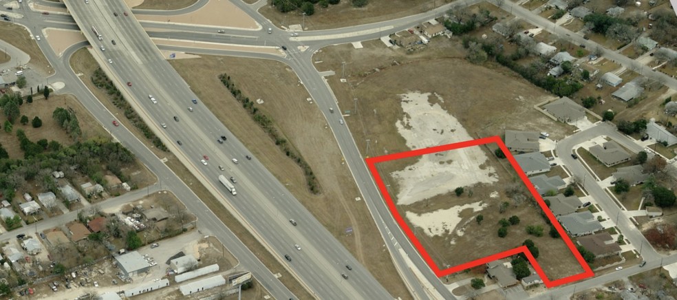 2505 Ih-35, New Braunfels, TX for sale - Building Photo - Image 2 of 8