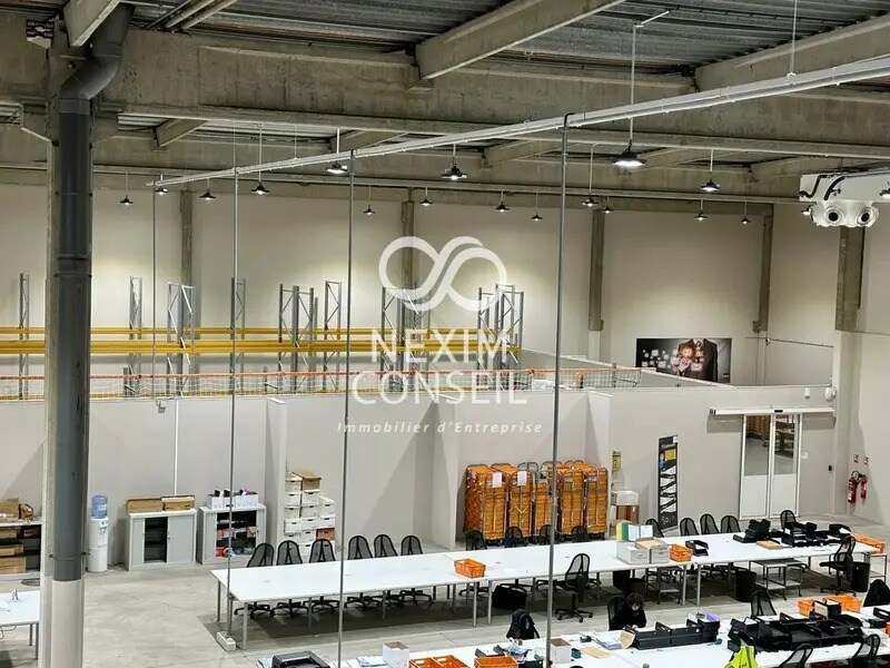 Industrial in Évry-Courcouronnes to rent Interior Photo- Image 1 of 4