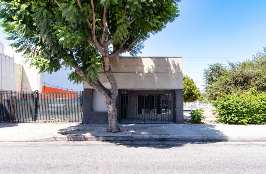 123 N Long Beach Blvd, Compton, CA for sale - Building Photo - Image 3 of 34