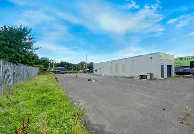 2A Balloo Ave, Bangor for sale - Primary Photo - Image 1 of 1