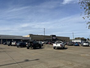 207 N Davis Ave, Cleveland, MS for rent Building Photo- Image 1 of 9