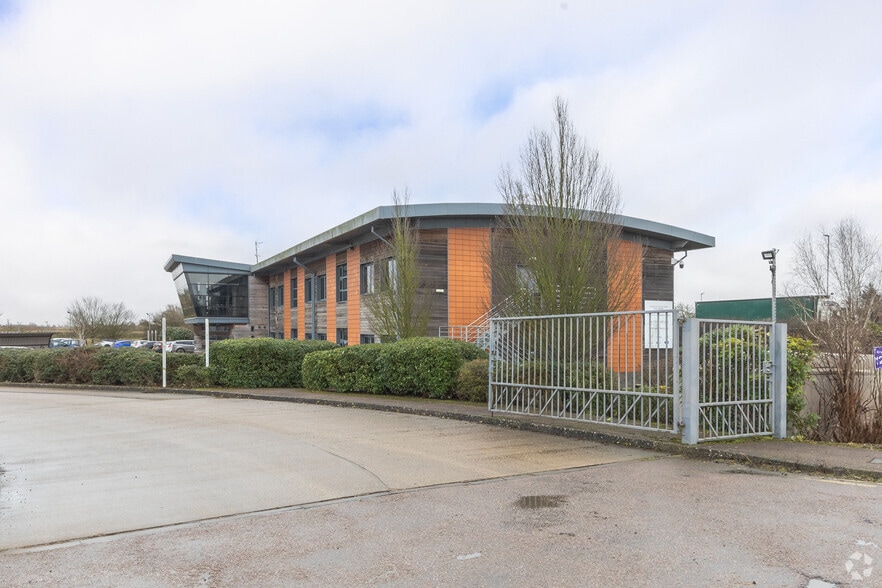 Fenton Way, Chatteris to rent - Building Photo - Image 2 of 2