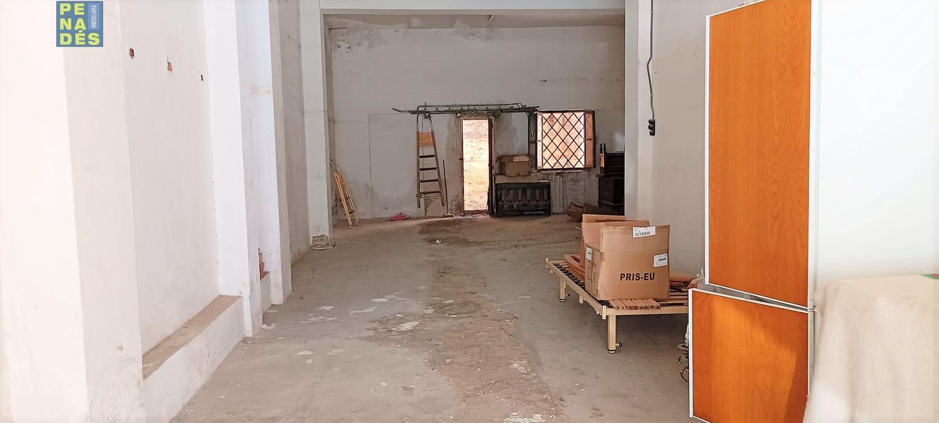 Retail in Ontinyent, Valencia to rent Building Photo- Image 1 of 5